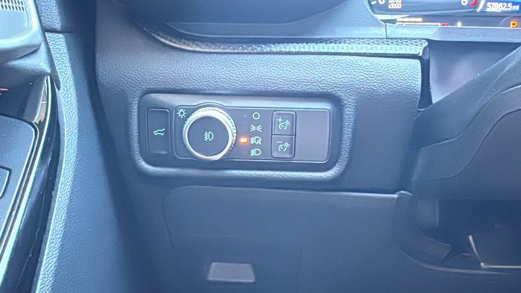 Ford Explorer photo 18