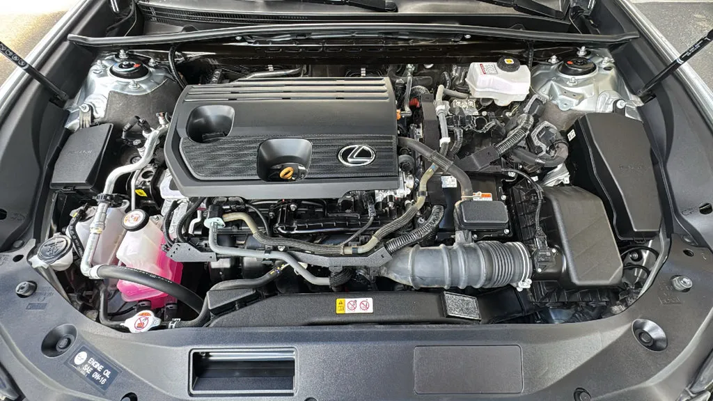 Lexus ES photo 25