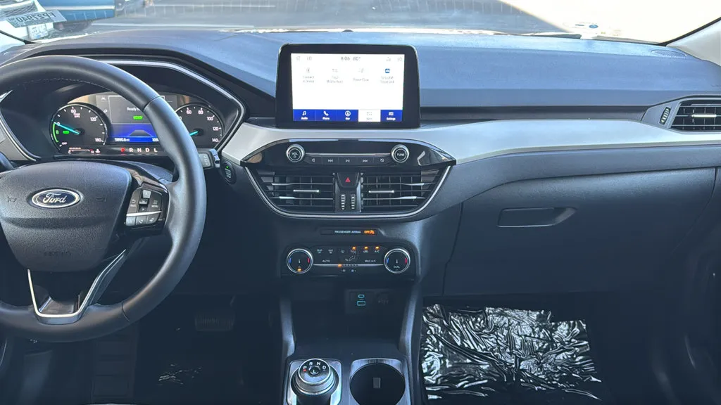 Ford Escape photo 9