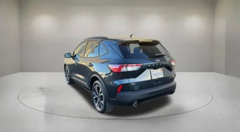 More photos of 2022 Ford Escape Hybrid SE at Fiesta Ford, Inc., CA