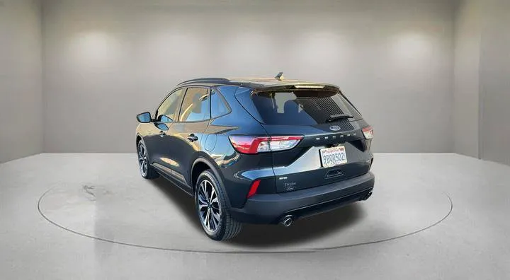Ford Escape photo 4