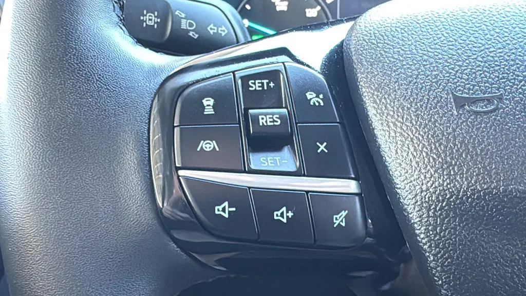 Ford Escape photo 12