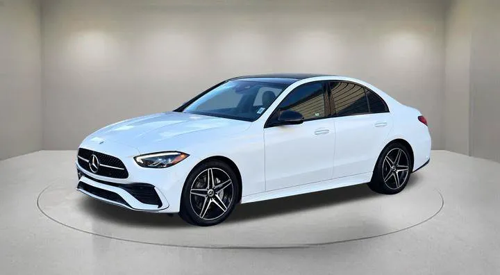 Mercedes-Benz C-Class photo 2