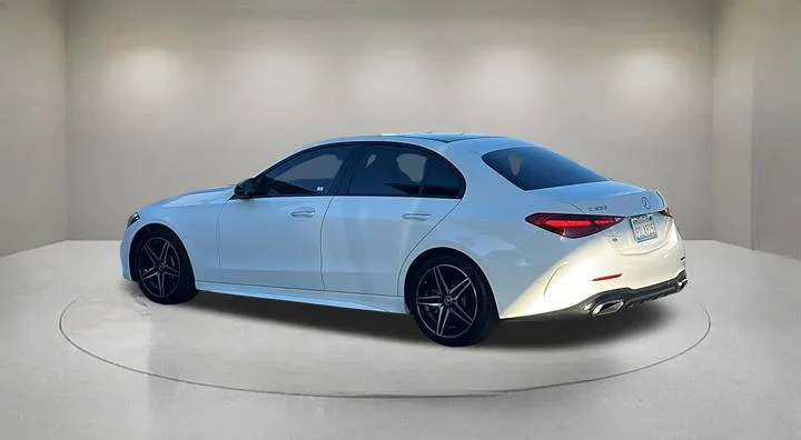Mercedes-Benz C-Class photo 4