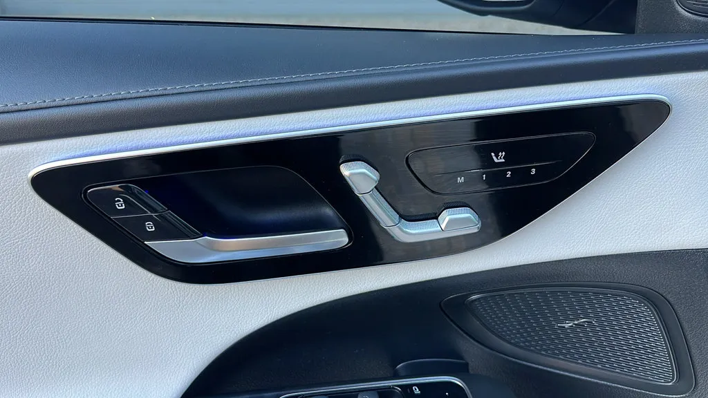 Mercedes-Benz C-Class photo 16