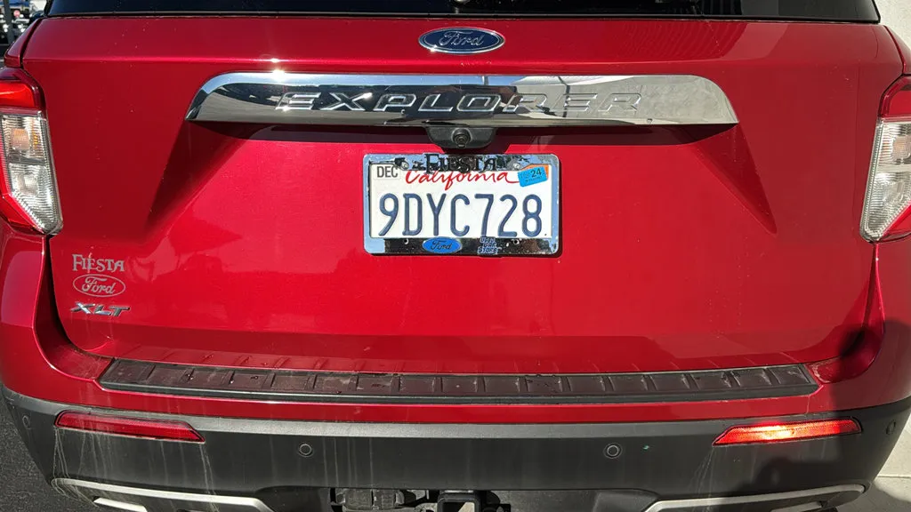 Ford Explorer photo 7