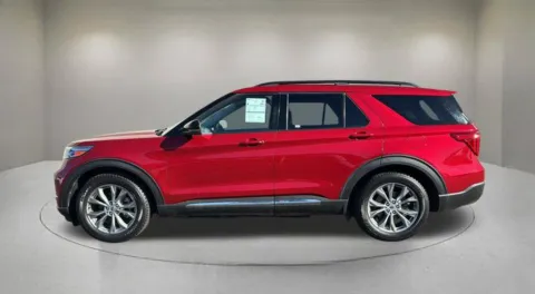 More photos of 2022 Ford Explorer XLT at Fiesta Ford, Inc., CA