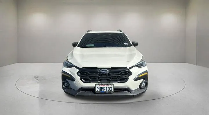 Subaru Crosstrek photo 2