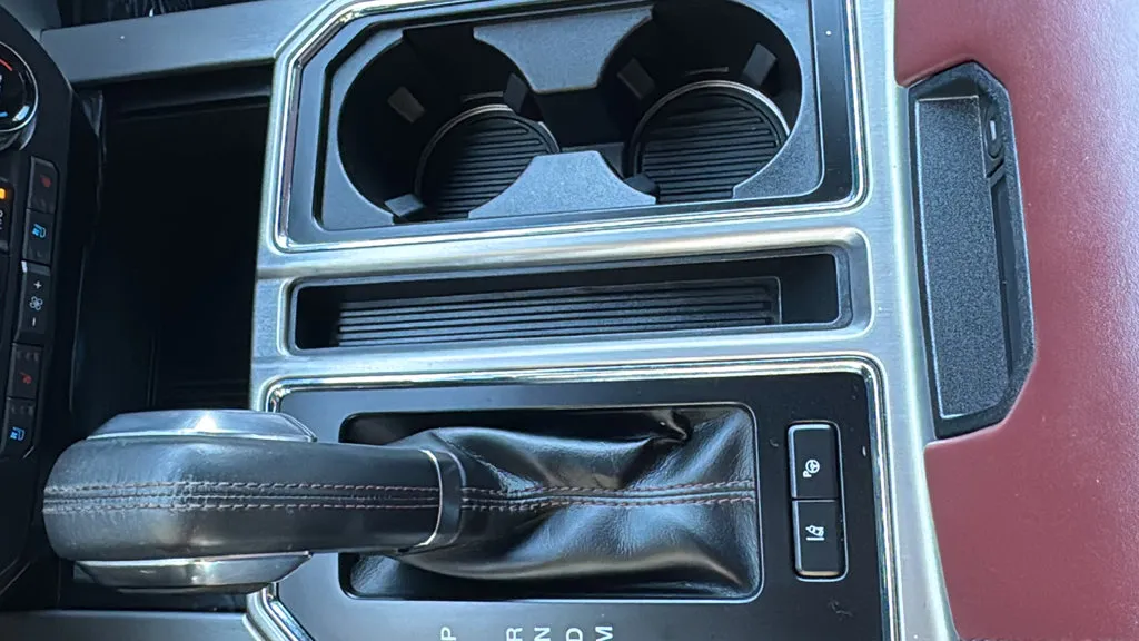 Ford F-150 photo 17