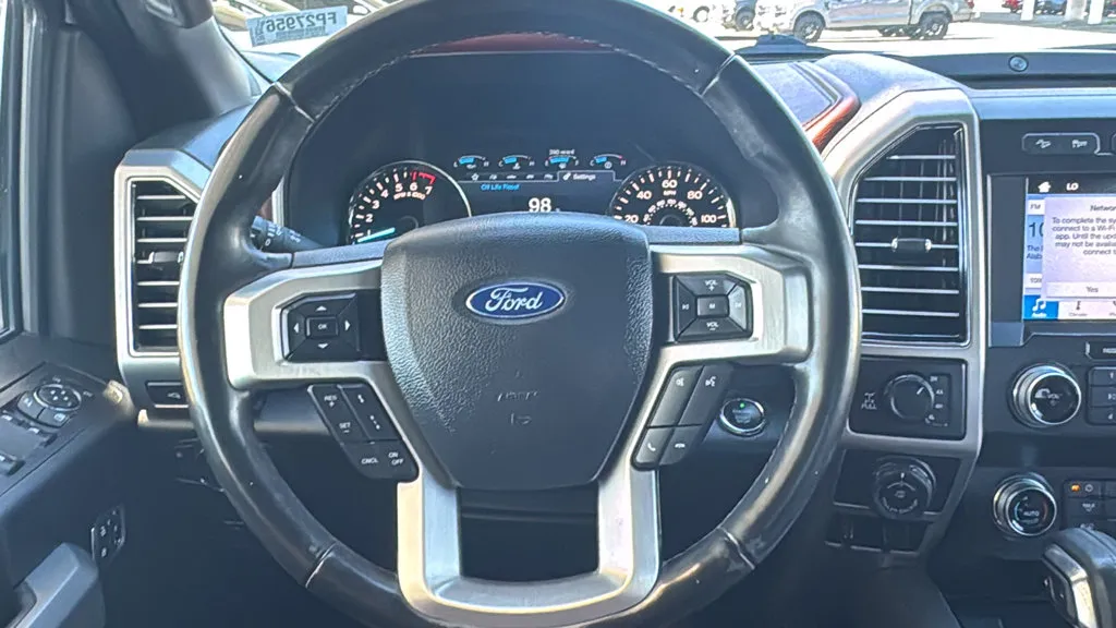 Ford F-150 photo 12