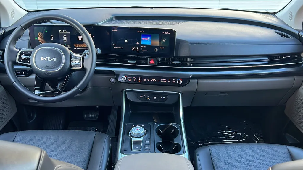 Kia Carnival photo 12