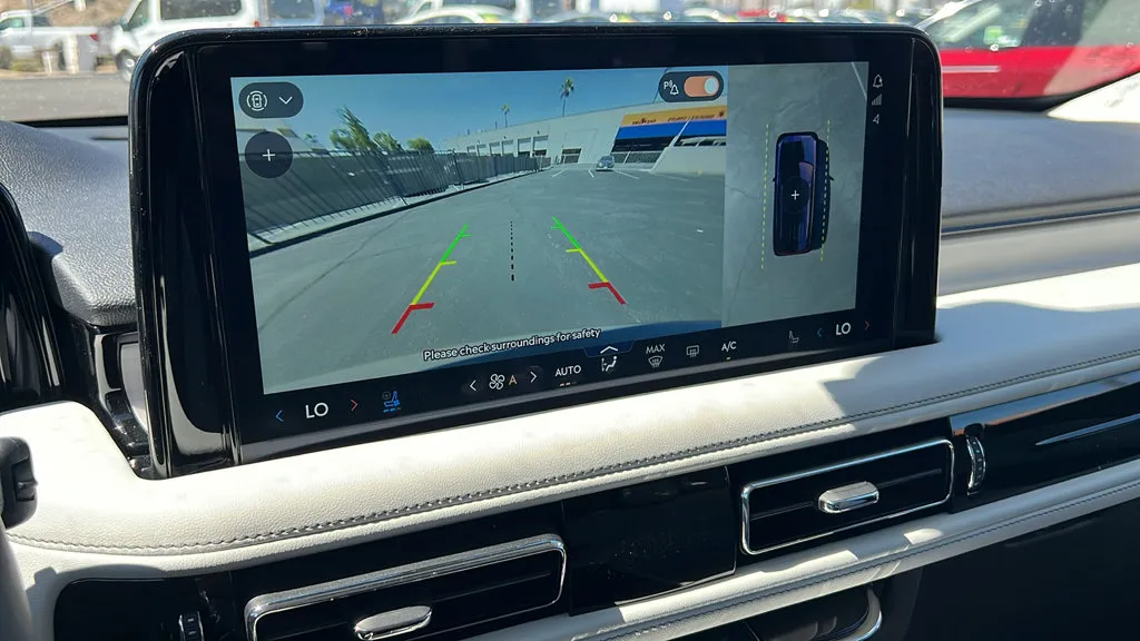 Lincoln Aviator photo 19