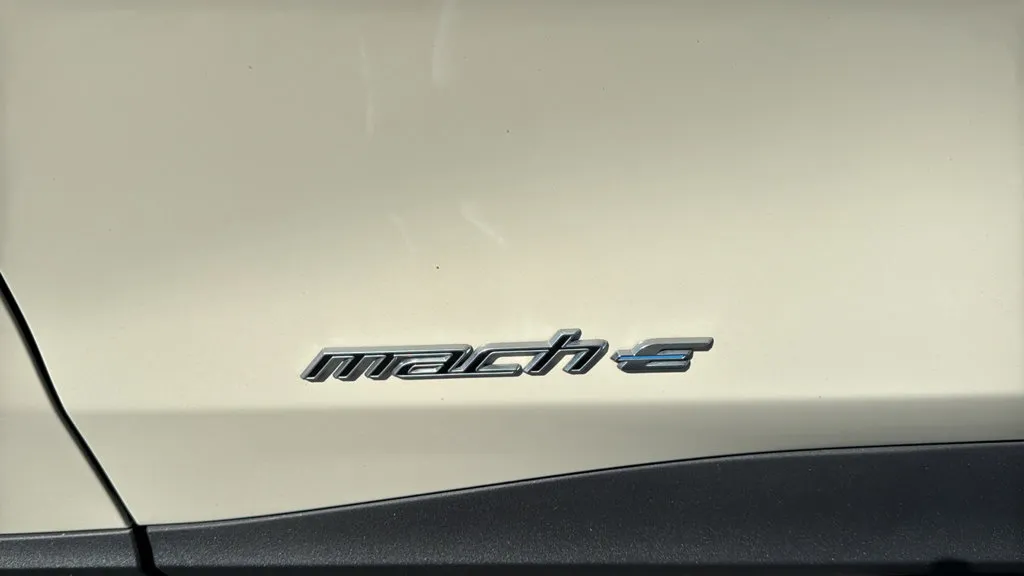 Ford Mustang Mach-E photo 7