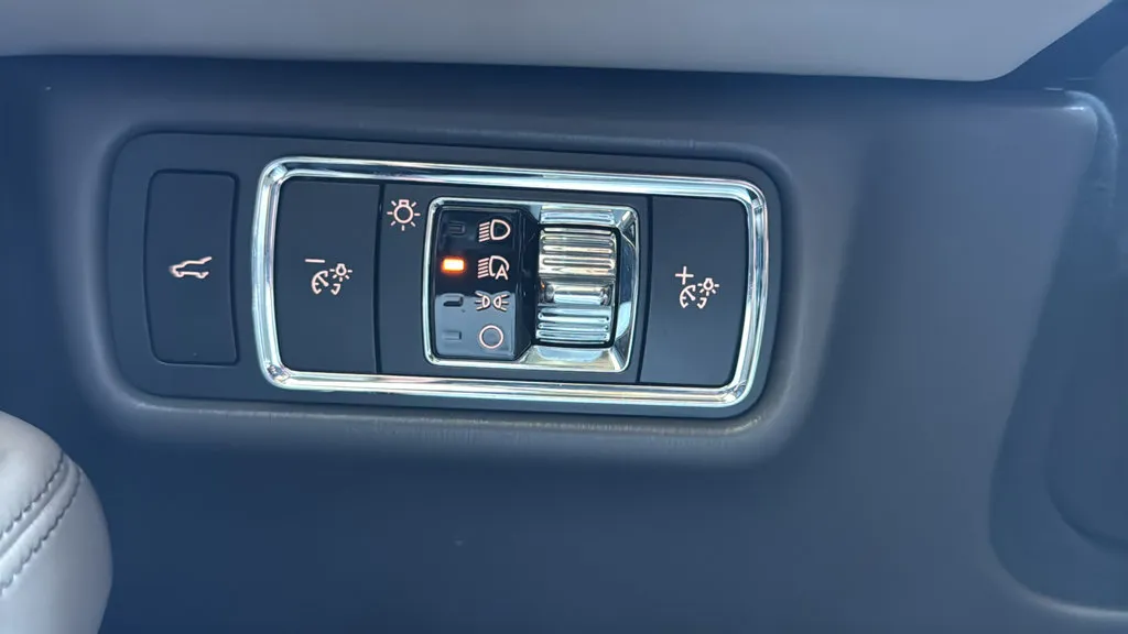 Lincoln Aviator photo 18