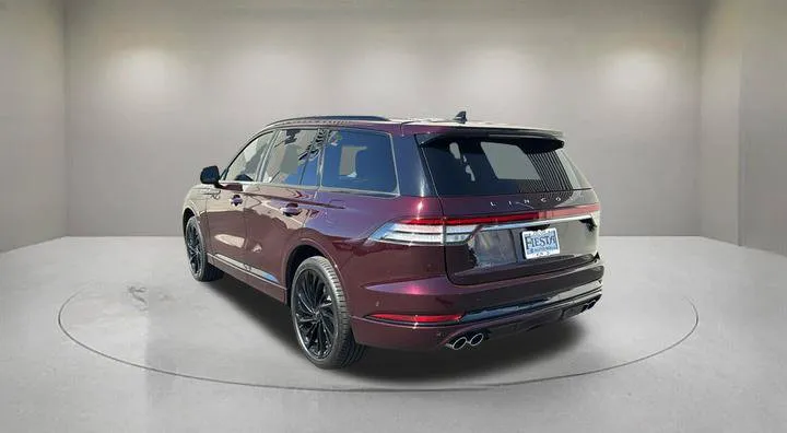 Lincoln Aviator photo 4
