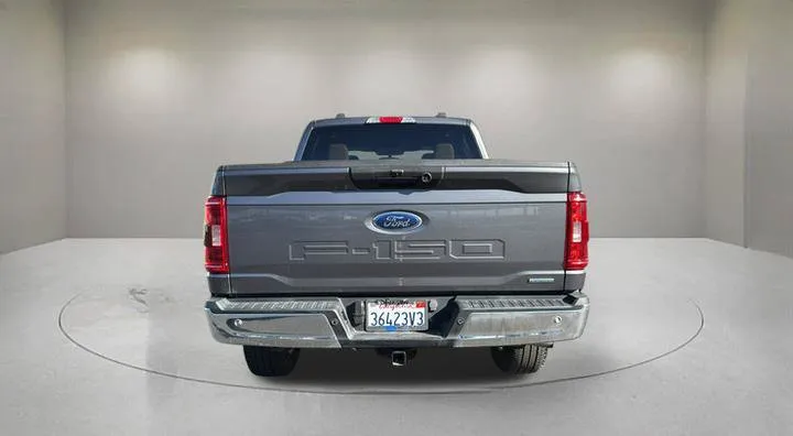 Ford F-150 photo 3