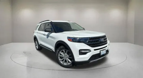 White 2020 Ford Explorer XLT for sale in Indio, CA