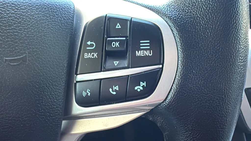Ford Explorer photo 13