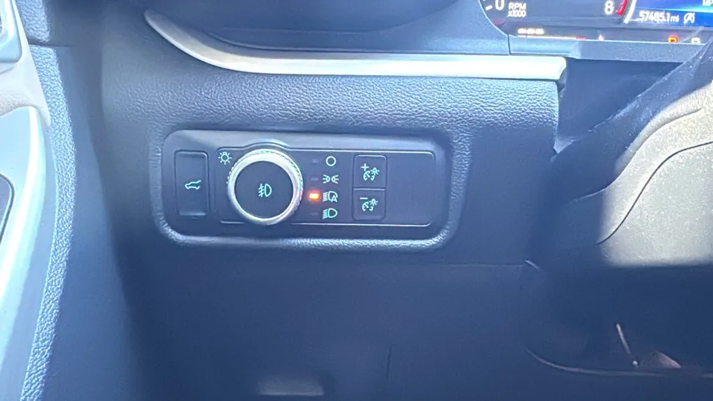 Ford Explorer photo 17