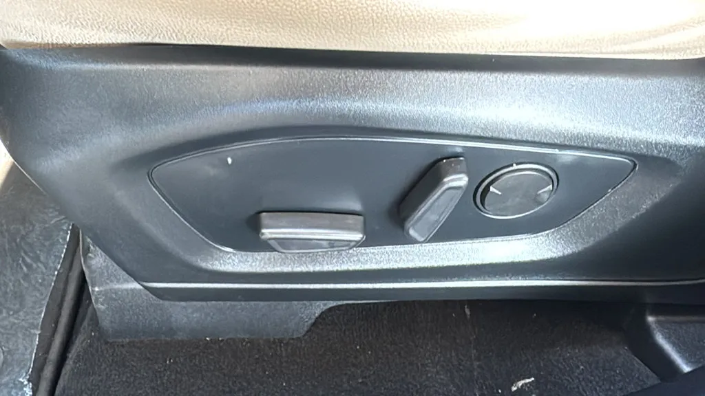 Ford Explorer photo 20