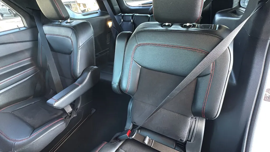 Ford Explorer photo 24