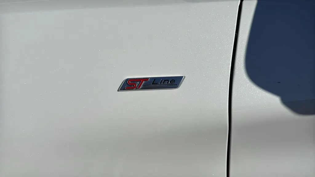 Ford Explorer photo 7