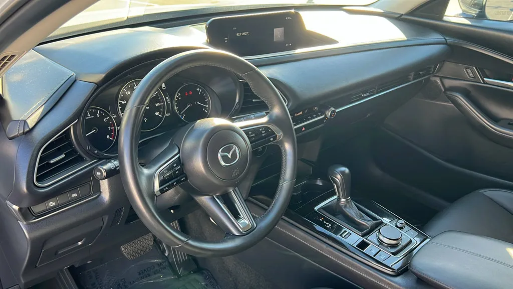 Mazda CX-30 photo 13