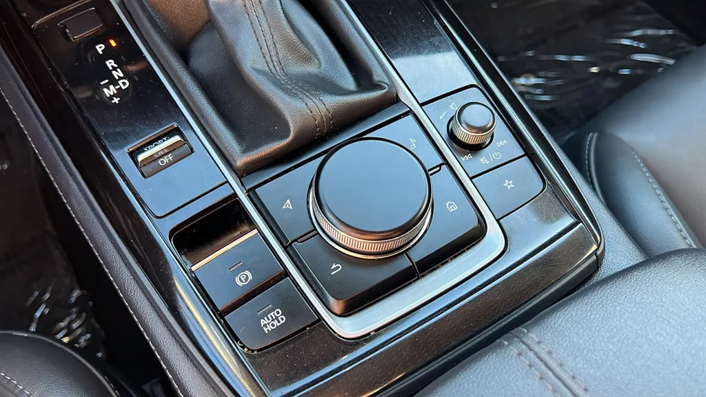 Mazda CX-30 photo 19
