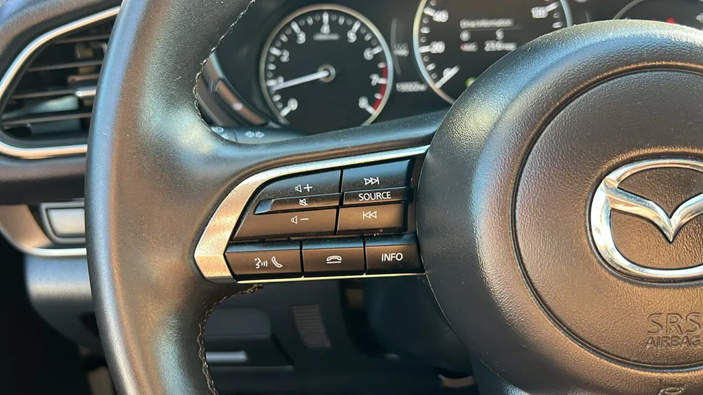 Mazda CX-30 photo 17