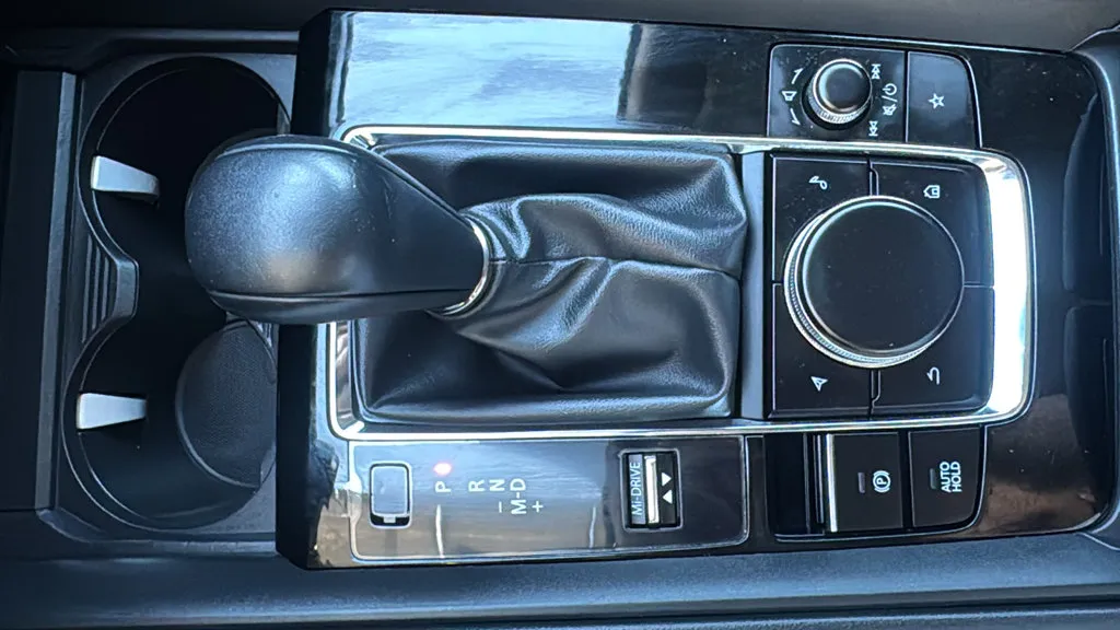 Mazda CX-50 photo 15
