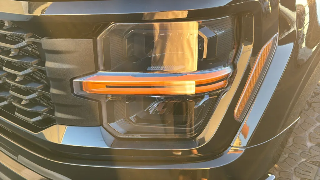 Ford F-150 photo 6