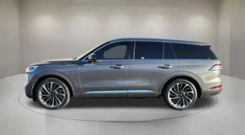More photos of 2022 Lincoln Aviator Reserve at Fiesta Ford, Inc., CA