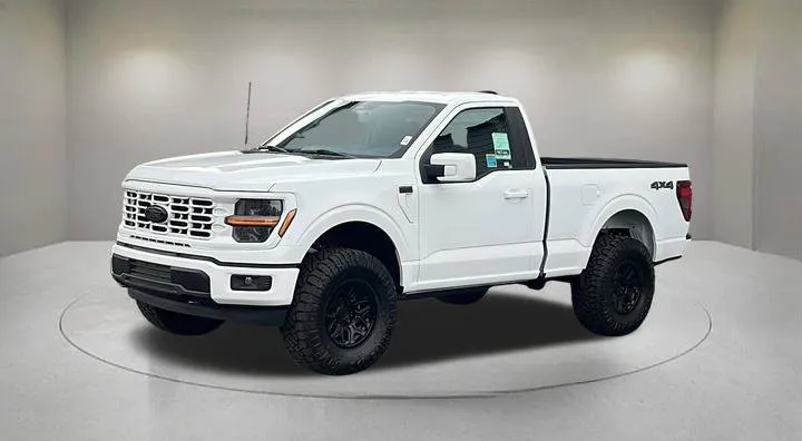 Ford F-150 photo 2