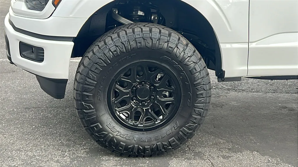 Ford F-150 photo 8