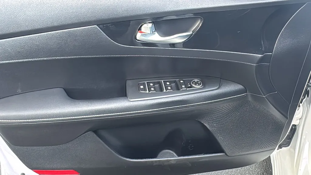 Kia Forte photo 18