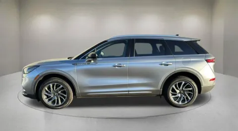 More photos of 2022 Lincoln Corsair Standard at Fiesta Ford, Inc., CA