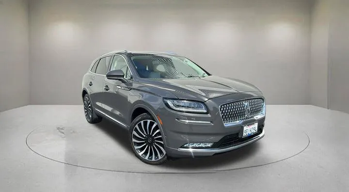 2022 Lincoln Nautilus Black Label