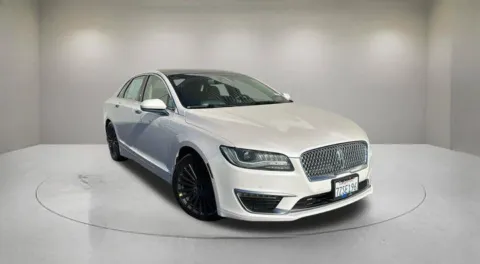 White 2017 Lincoln MKZ Reserve for sale in Indio, CA