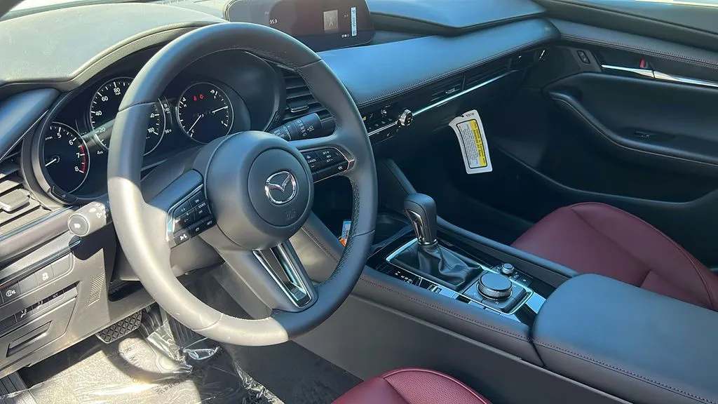 Mazda Mazda3 photo 15