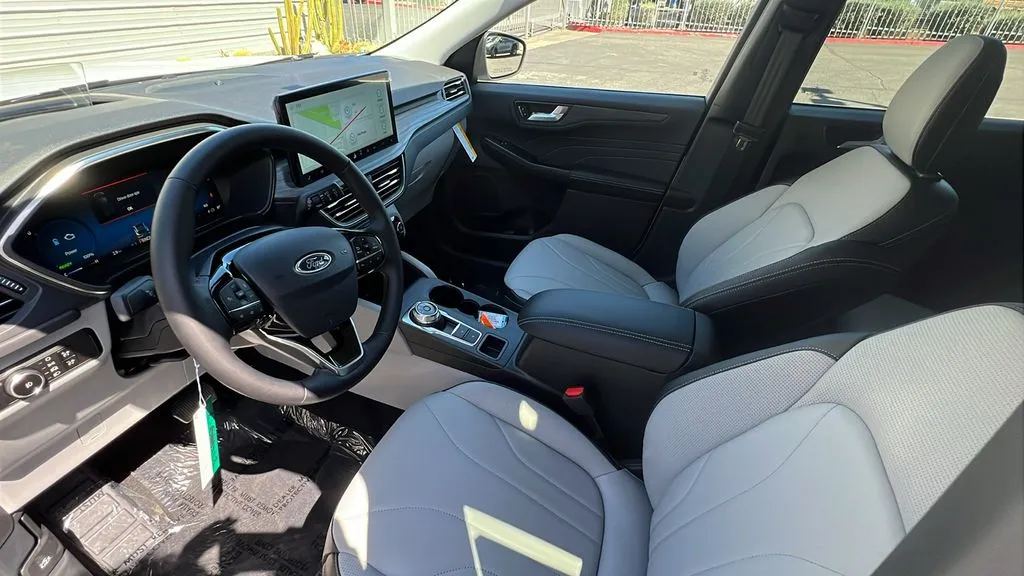 Ford Escape photo 17