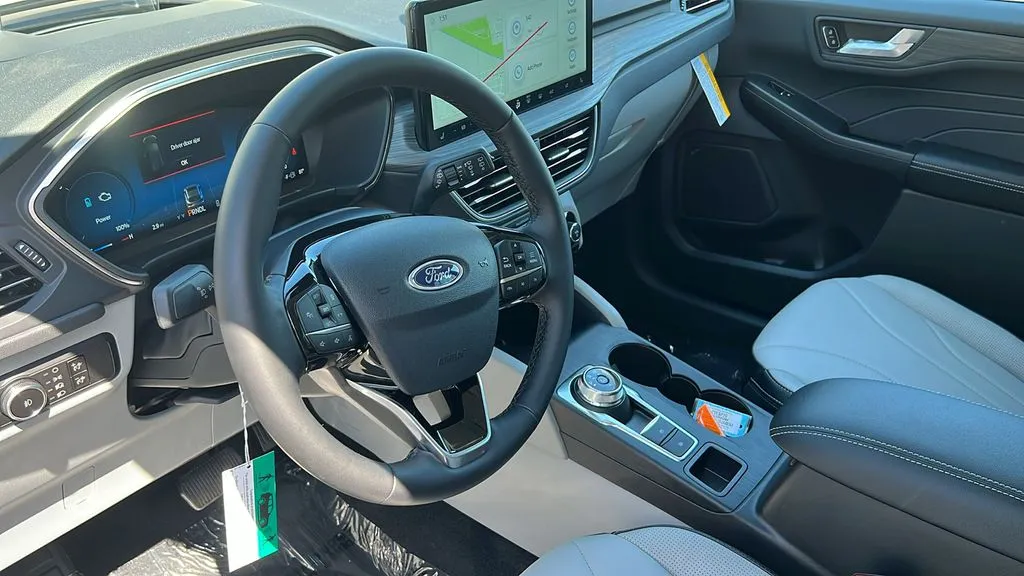 Ford Escape photo 18