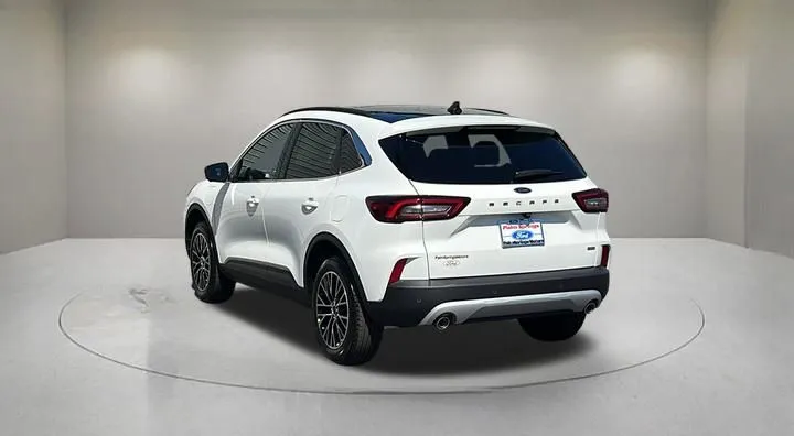 Ford Escape photo 6