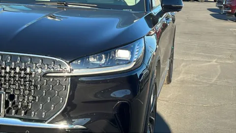 More photos of 2025 Lincoln Aviator Reserve at Fiesta Ford, Inc., CA