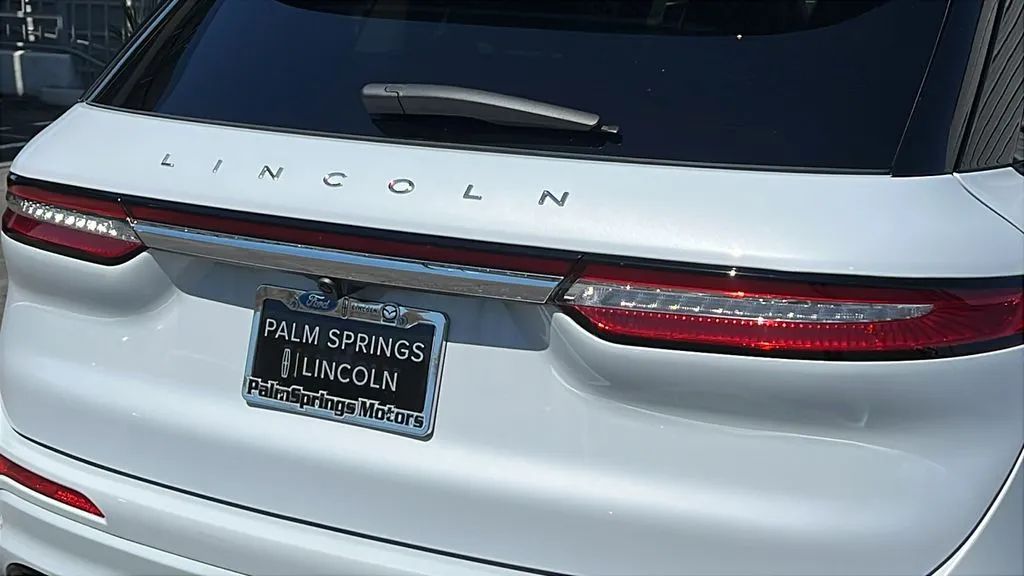 Lincoln Corsair photo 10