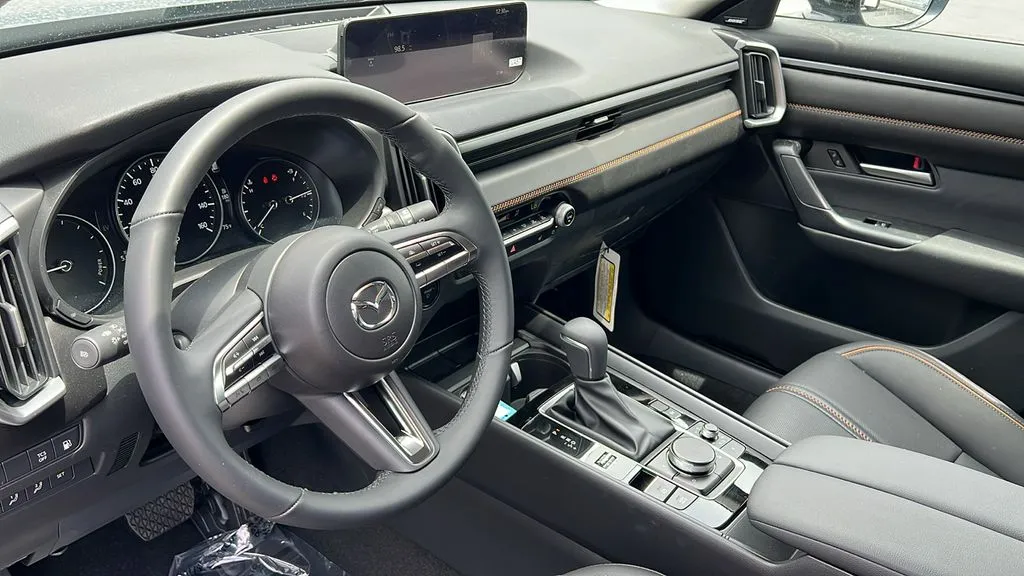 Mazda CX-50 photo 18