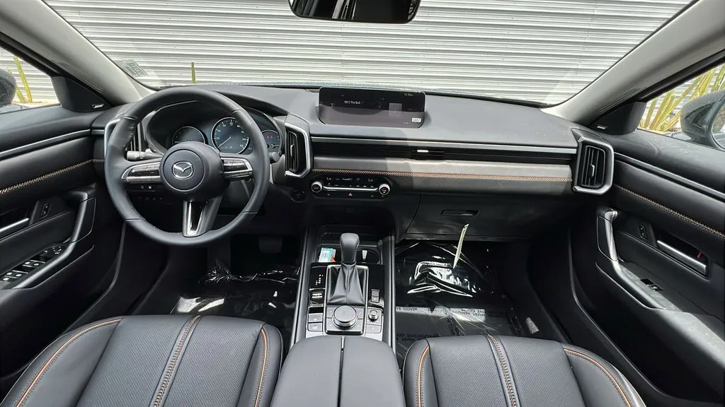 Mazda CX-50 photo 13
