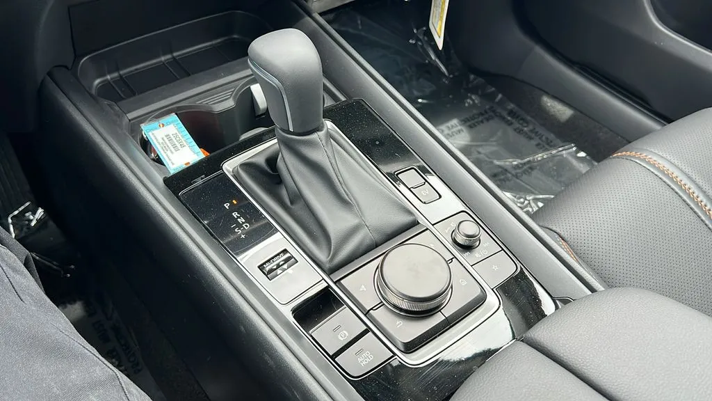 Mazda CX-50 photo 22