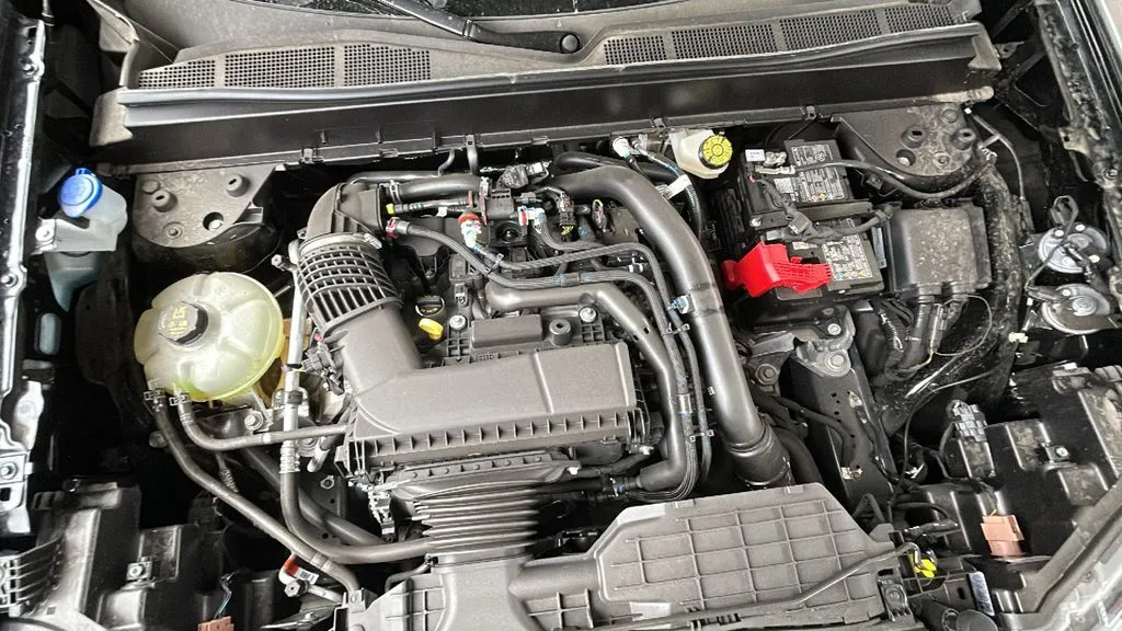 Ford Maverick photo 6