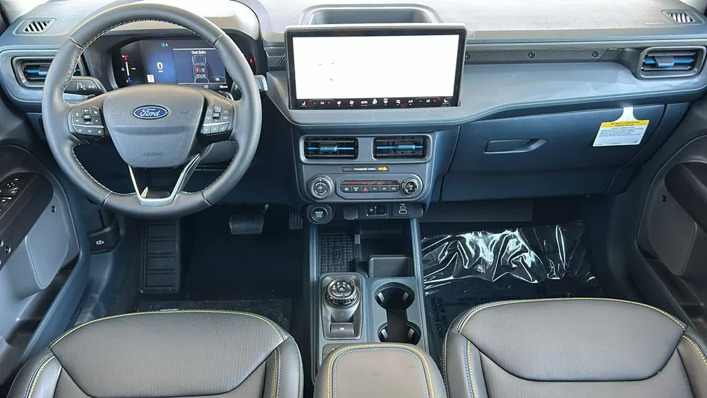 Ford Maverick photo 9