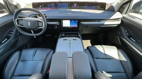 More photos of 2025 Lincoln Navigator Reserve at Fiesta Ford, Inc., CA